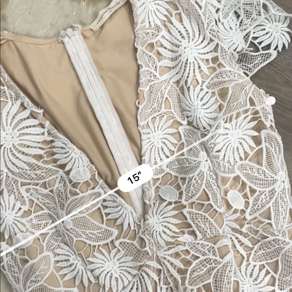 American threads white lace overlay v neck romper - Image 3