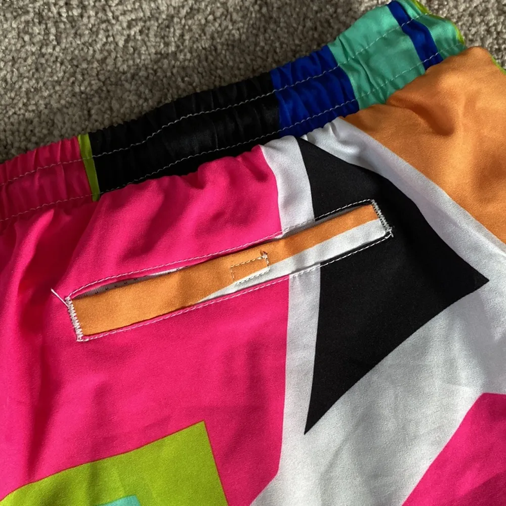 Fabletics Abstract Colorblock Running Shorts SIZE S - Image 4