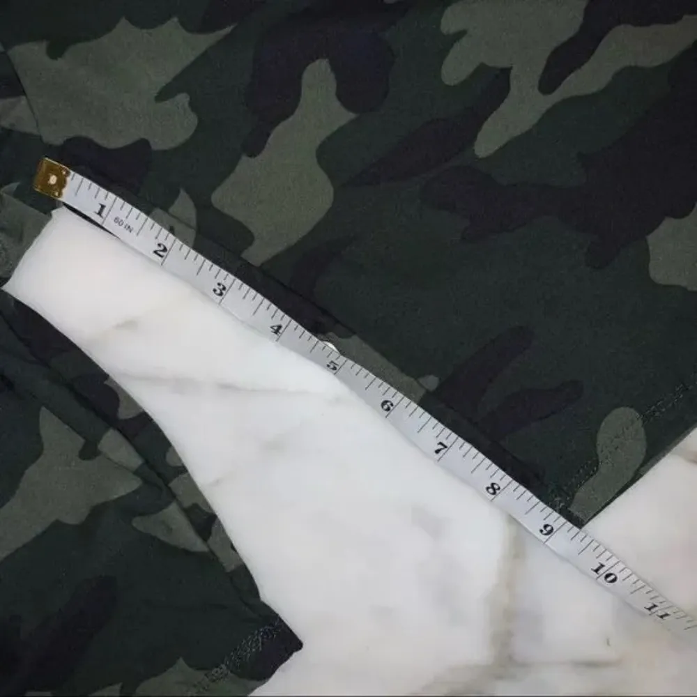 Women's Camo 2 Piece Matching Crop Top & Biker Shorts Set Green Size M - Image 5