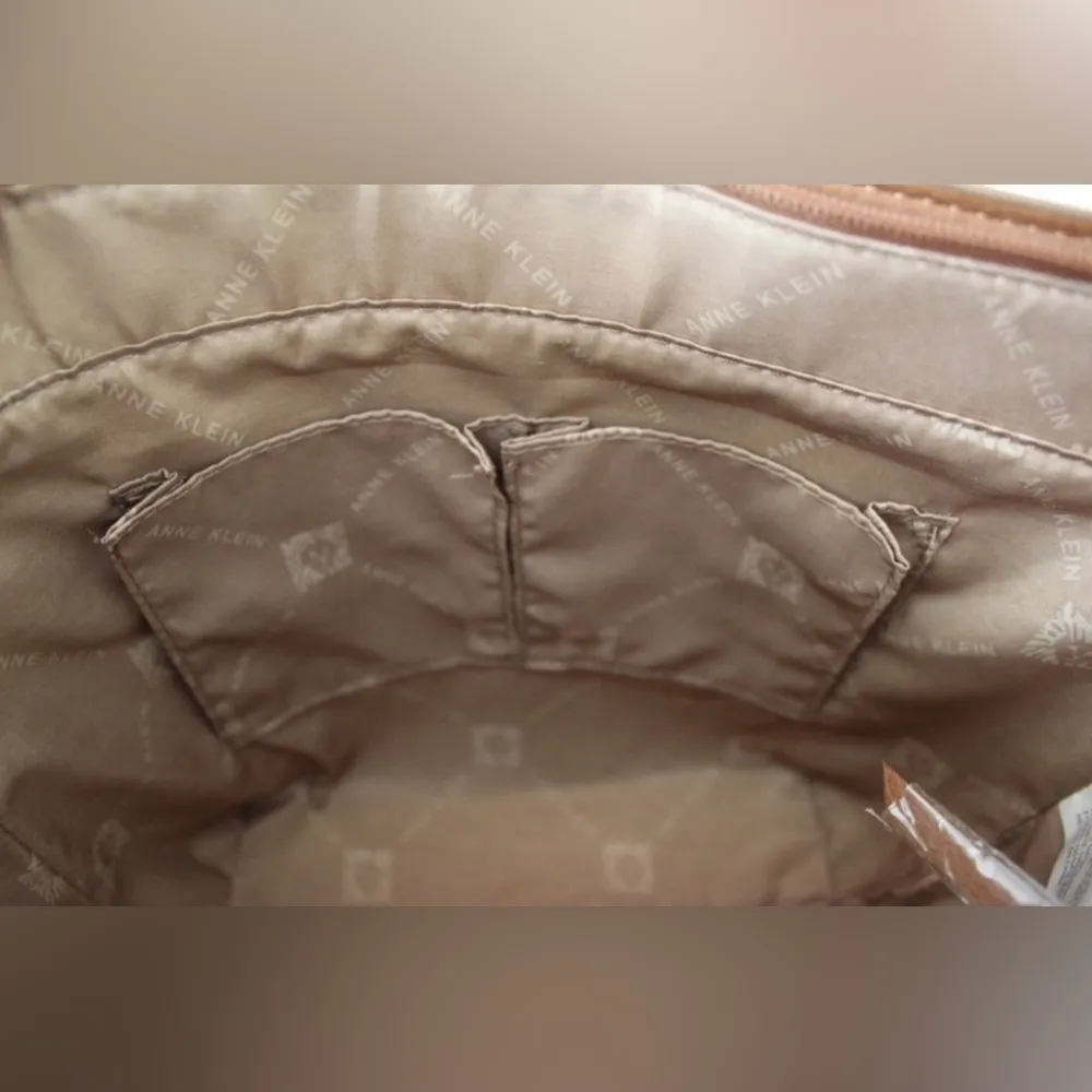 Anne Klein | Brown Lily Tote Pebble with credit card wallet - Image 2