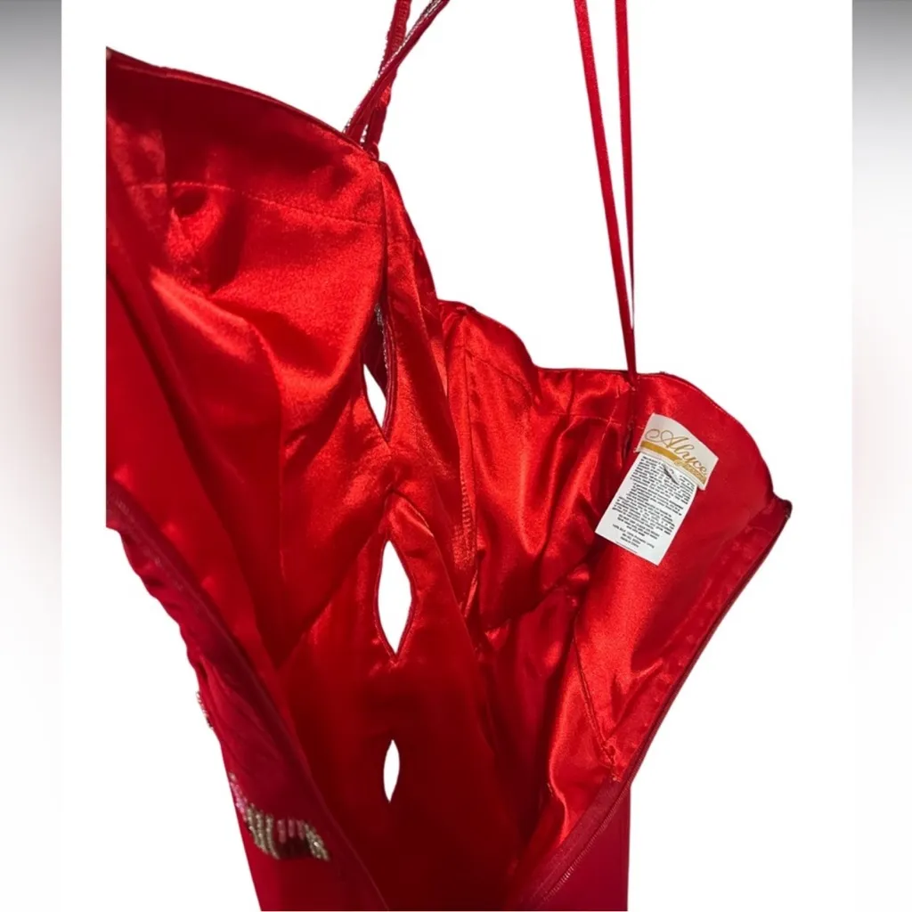 Elegant Red Halter Dress key hole front features & thigh high slit glass beads - Image 5