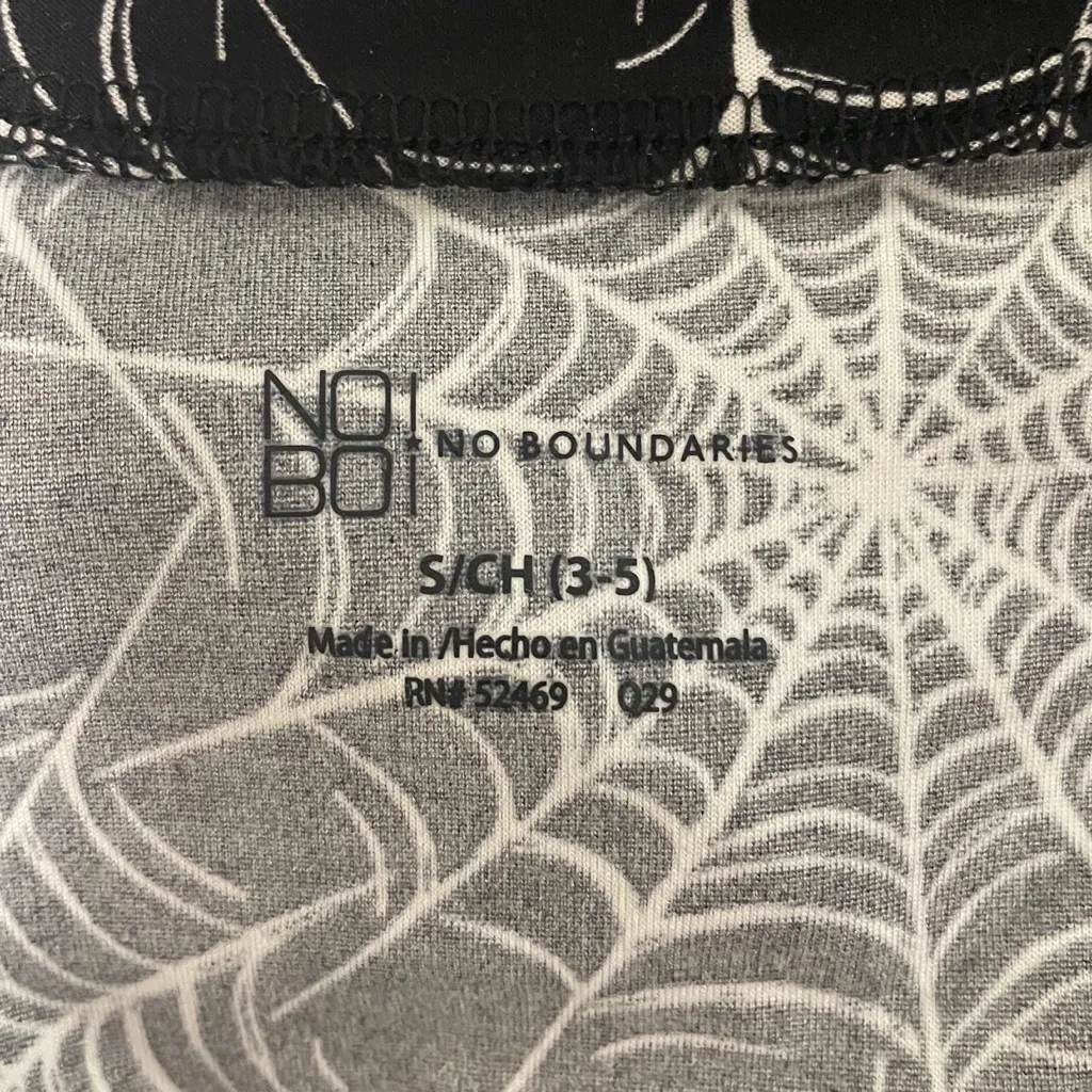 No Boundaries Halloween Spider Web V Neck Top Long Sleeves Stretch EUC - Image 6