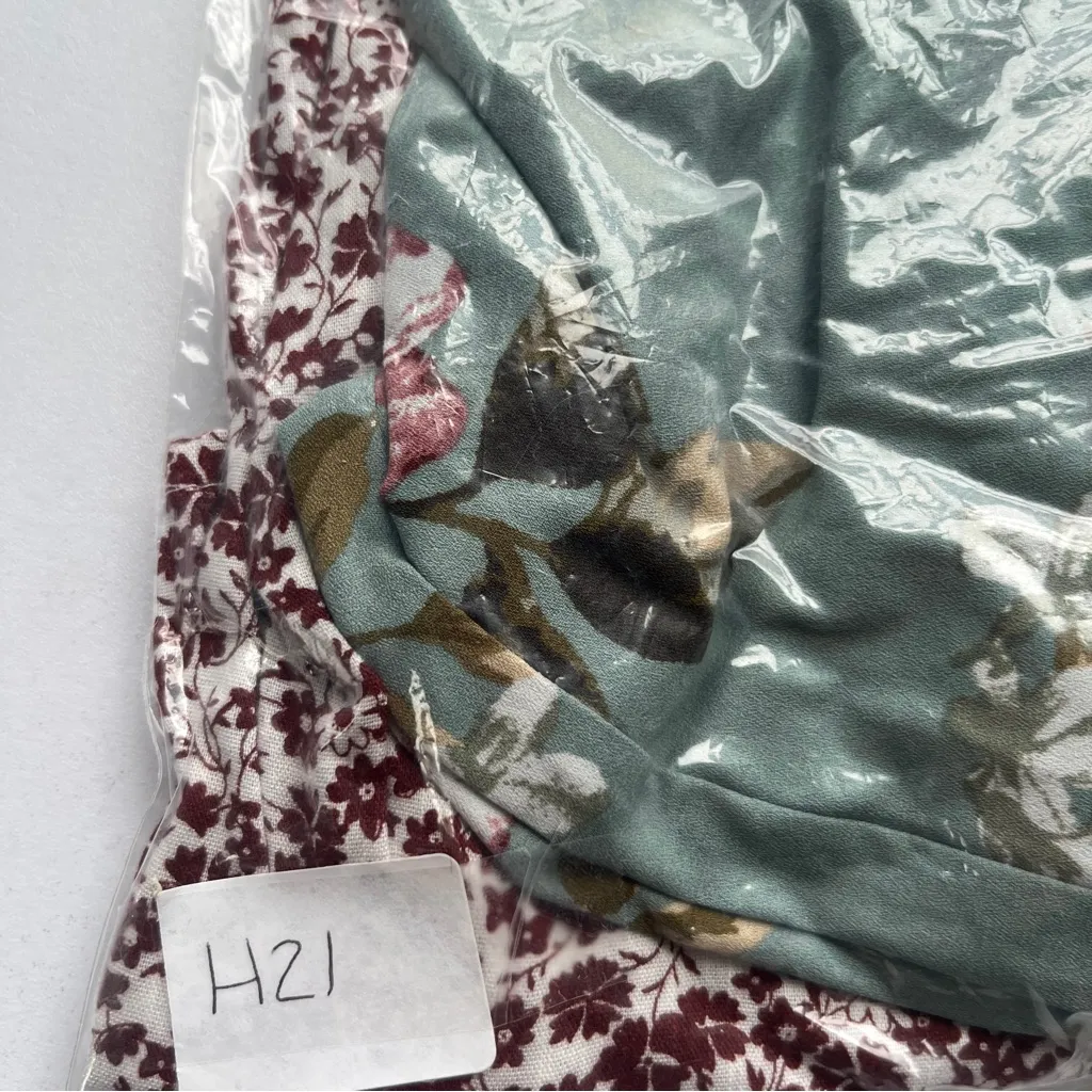 Stitch Fix West K Knot Front Short Sleeve Blouse Small - Image 9