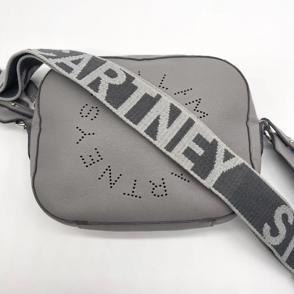 Stella McCartney Authentic Grey Logo Crossbody Camera Bag Preowned - Image 14