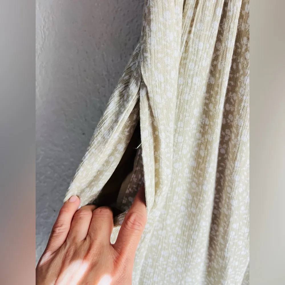 Abercrombie and fitch dress size med has pockets home is smog free - Image 4