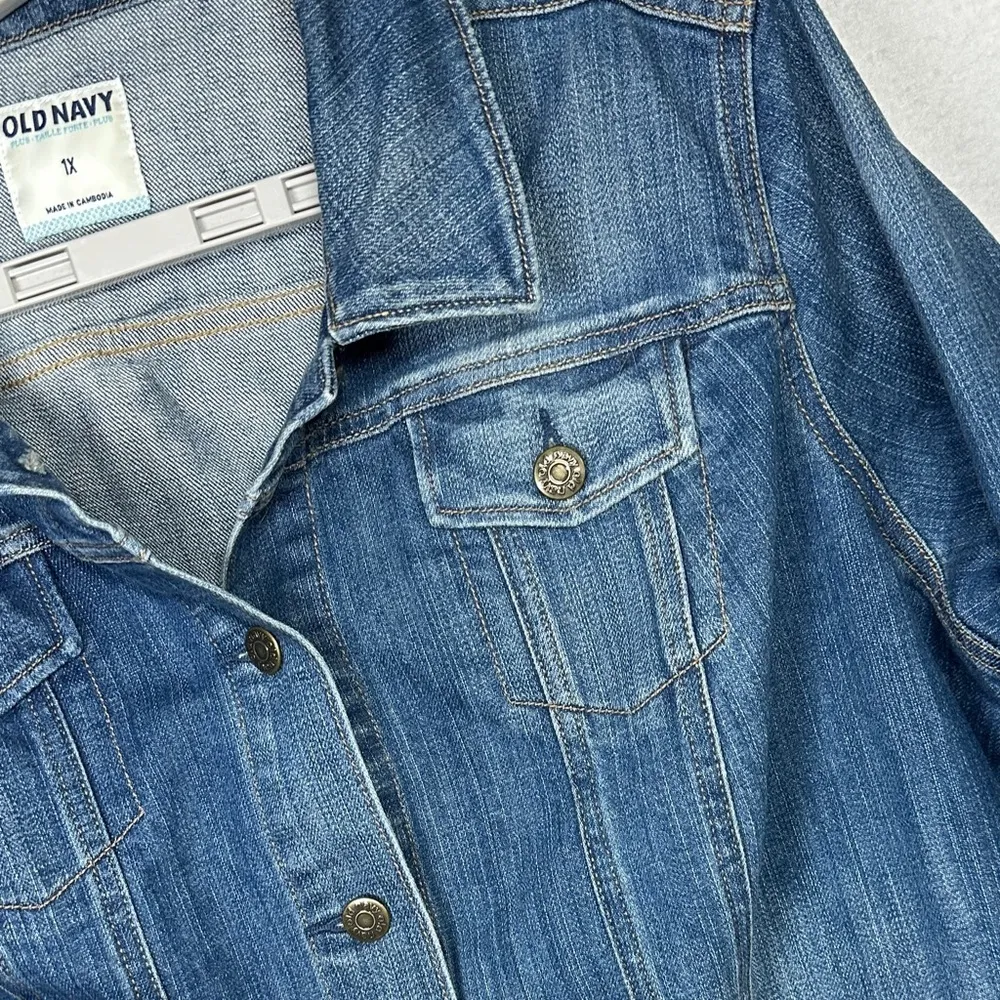 Old Navy Denim Jean Jacket Women's 1X Plus Blue Medium Wash Pockets Stretch - Image 2
