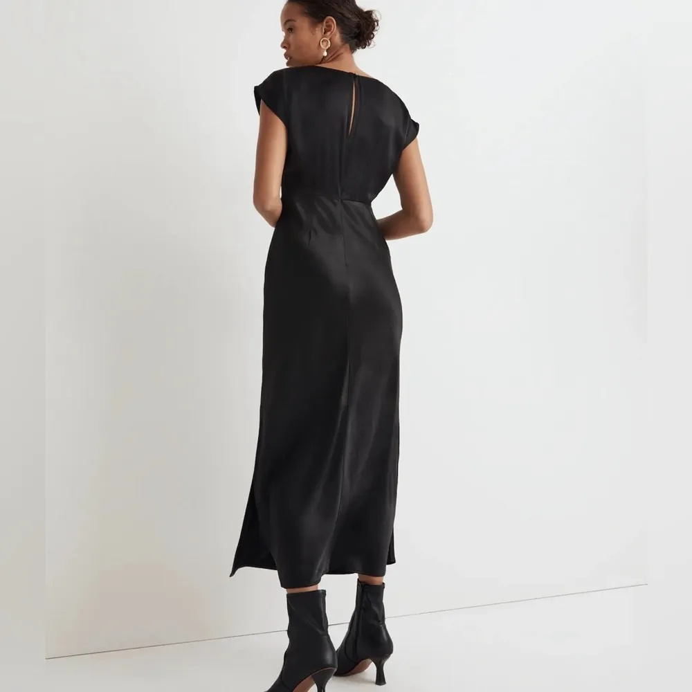 Madewell Black Wide V-Neck Midi Dress Size 00 - Image 4