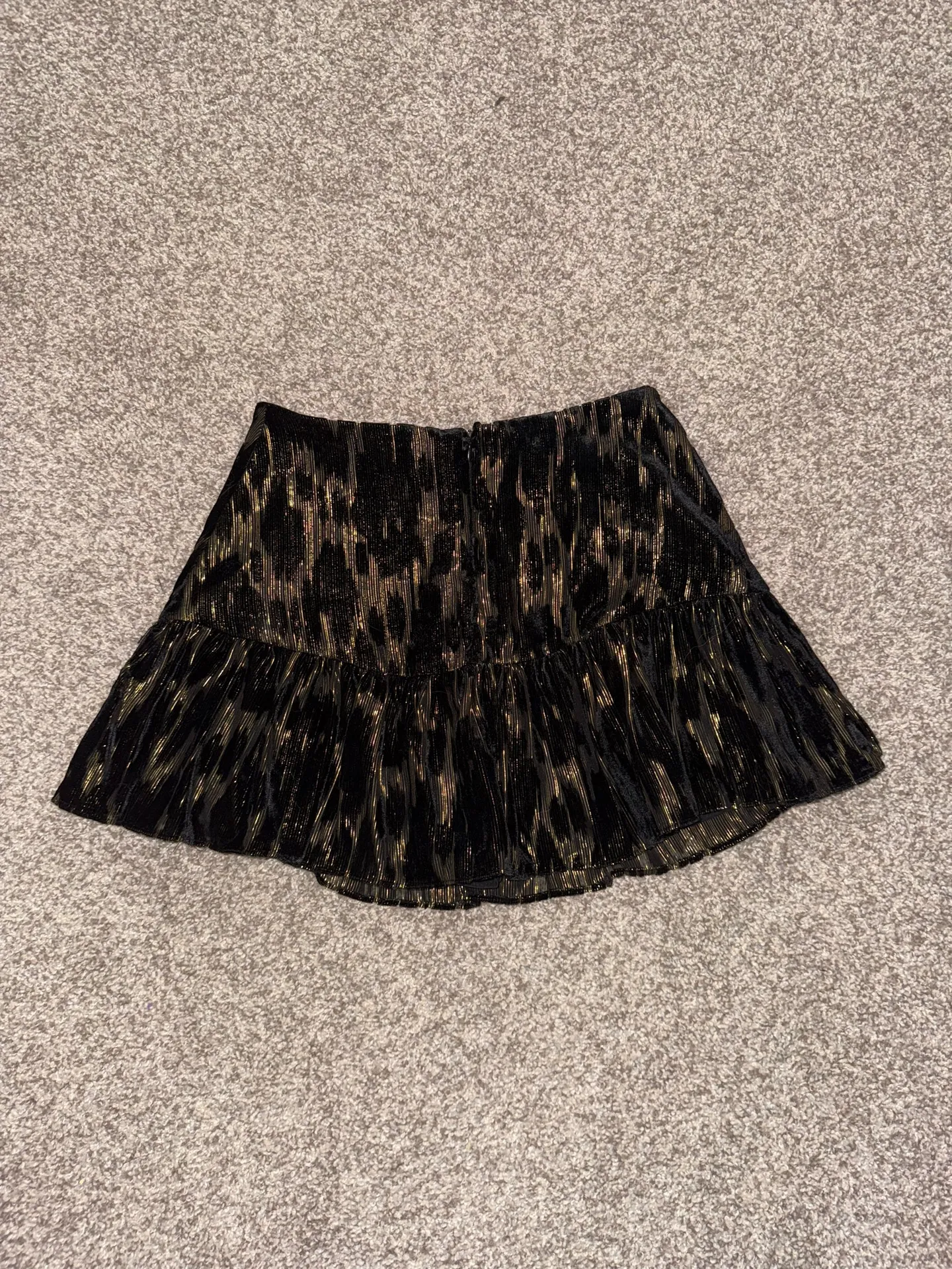 Black and gold mini skirt - Image 2