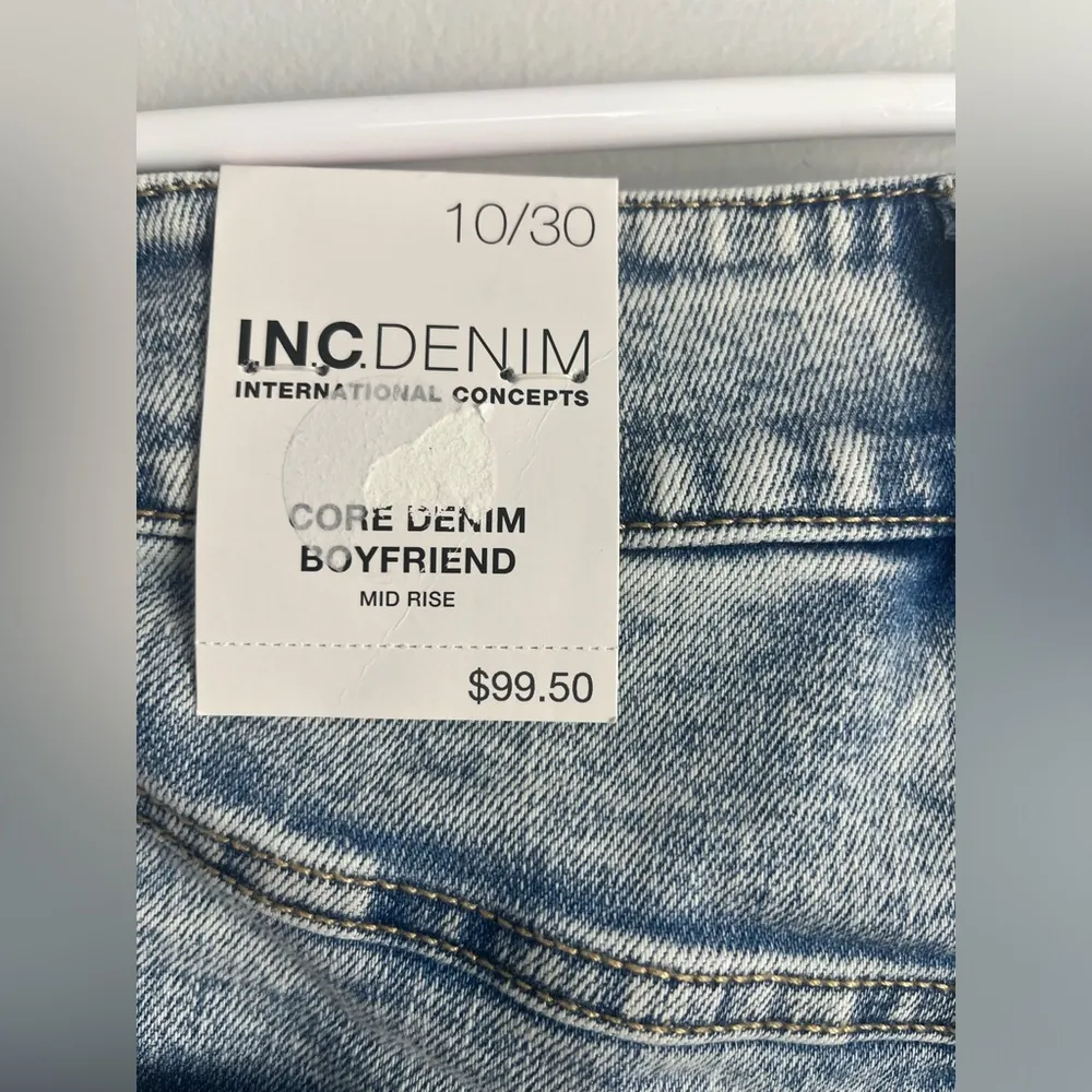 NWT INC international concepts core denim boyfriend mid rise flower size 10 Blue - Image 5