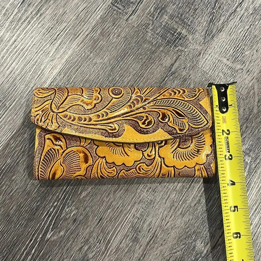 NEW Western handmade leather Elegant Yellow Embossed wallet - Image 10