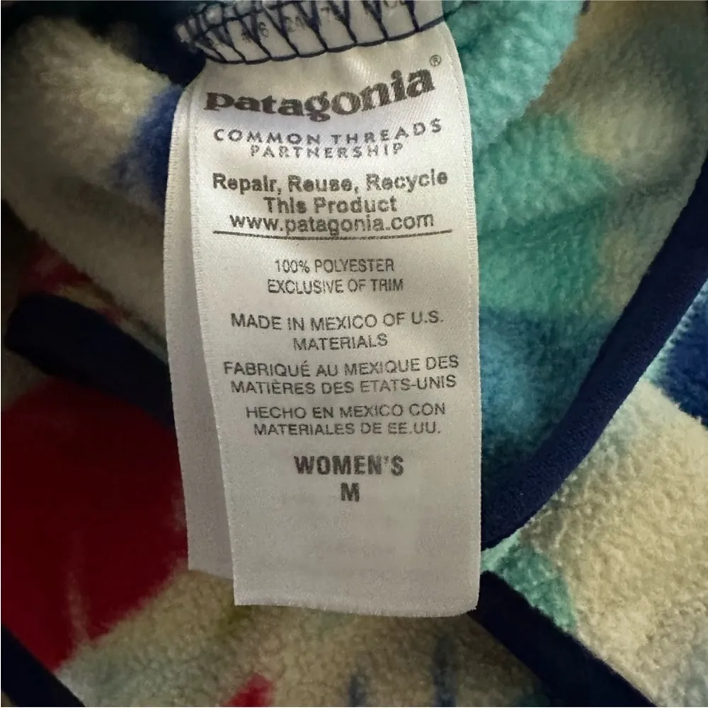 Patagonia Synchilla snap-t pullover feather print women's size medium - Image 4