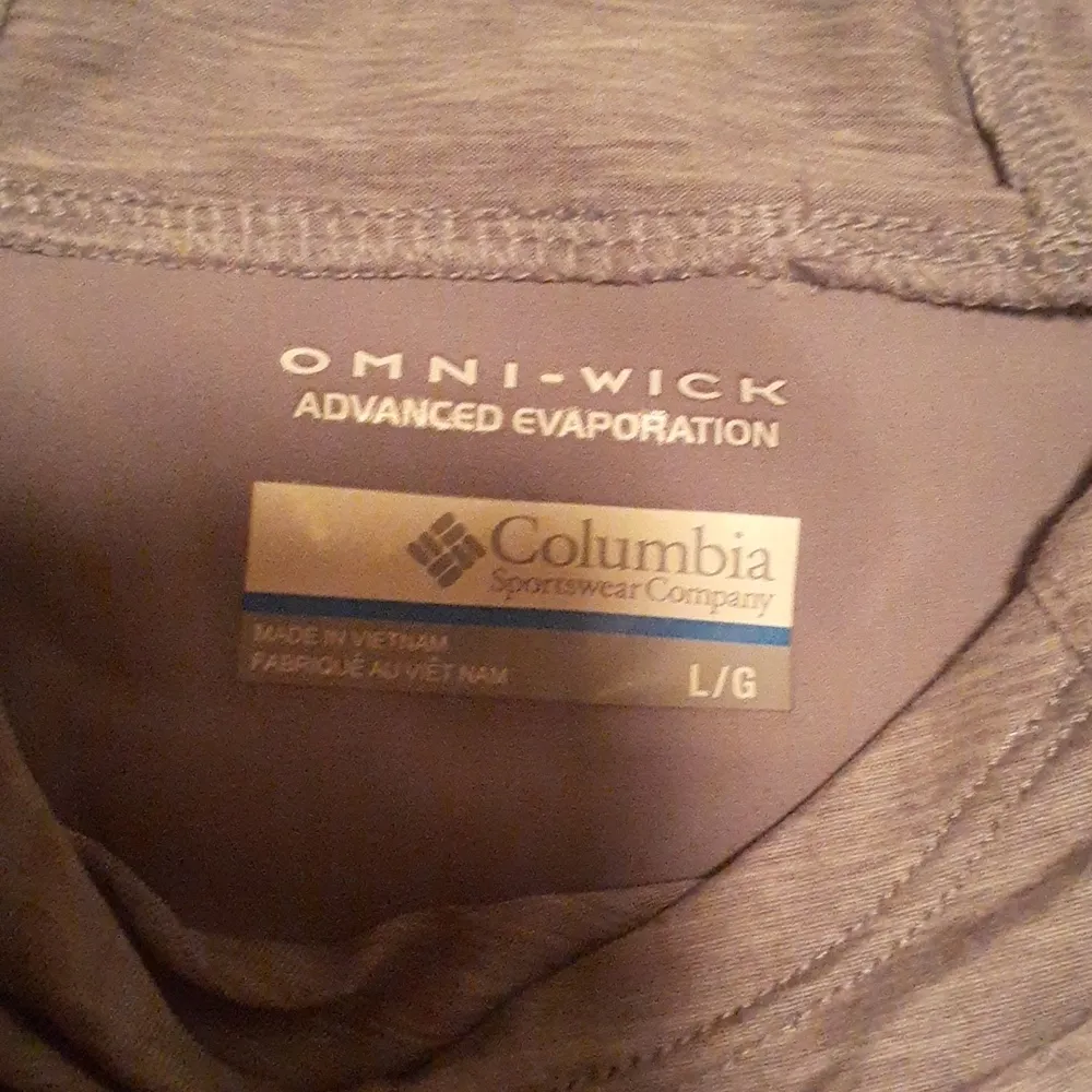Columbia Hoodie SIZE L - Image 2