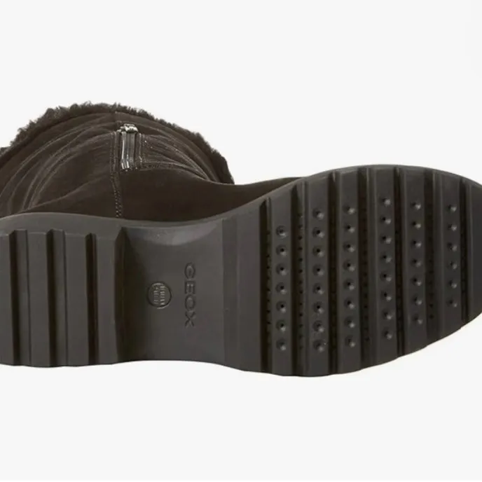 Geox  Women's Black Fur-Lined Boot Size 7 - Image 6