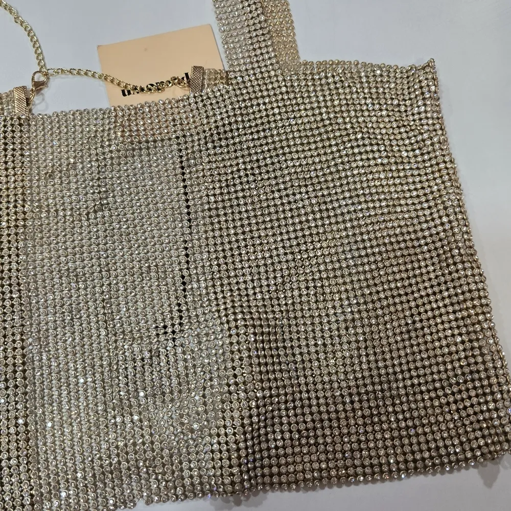 superdown  Mackenzie Crop Top in Gold - Image 3