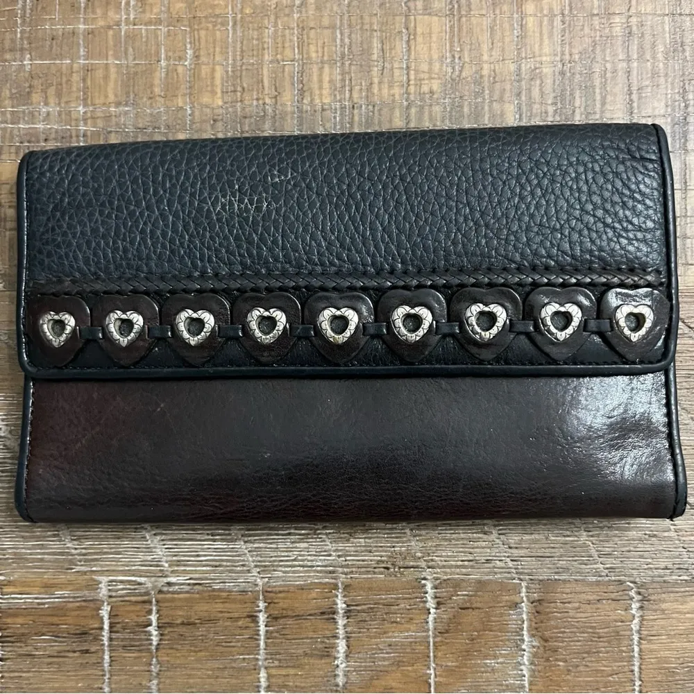 Brighton Vintage Leather Wallet with Silver Tone Hearts and Leather Hearts. - Image 10