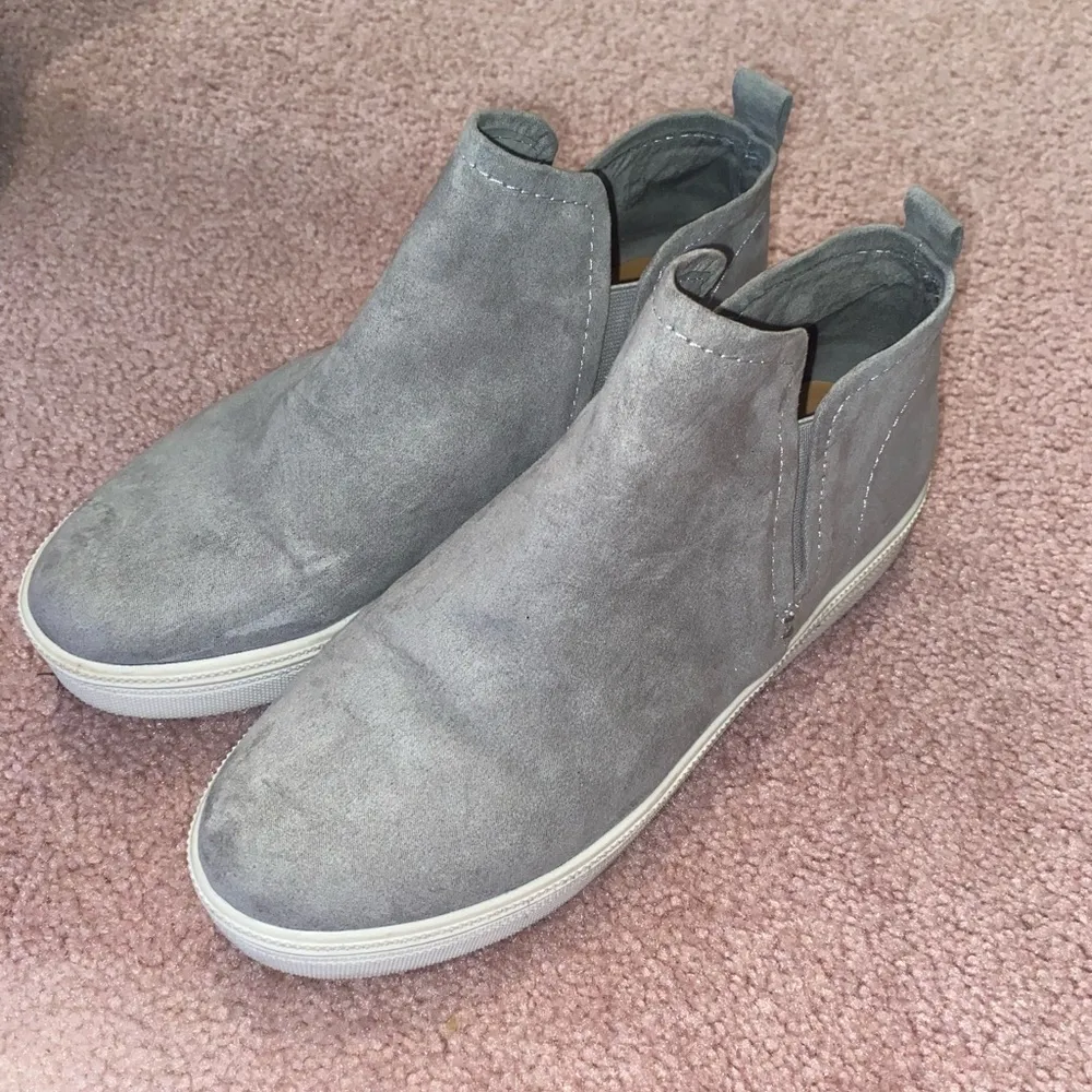 Dolce Vita Tate platform slip on sneaker Gray Size 8.5 - Image 3