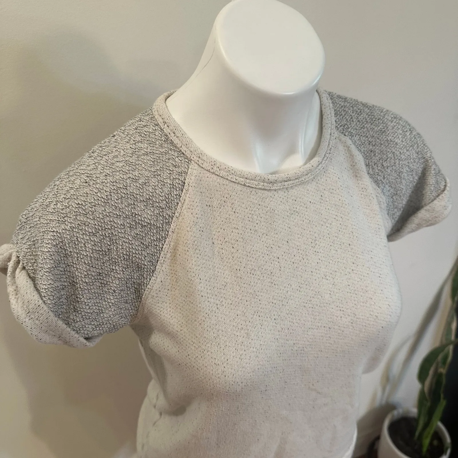 Woolrich Short Sleeve Women's Sweatshirt sz S - Image 3