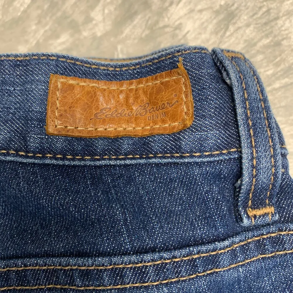 Eddie Bauer  Jeans Sz 12 Regular Medium Wash  Cropped Wide Leg - Image 4