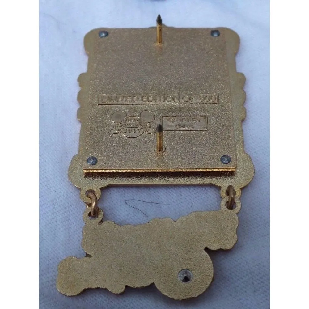 Disney Pin Captaine Chevalle POTC At World's End - Image 4