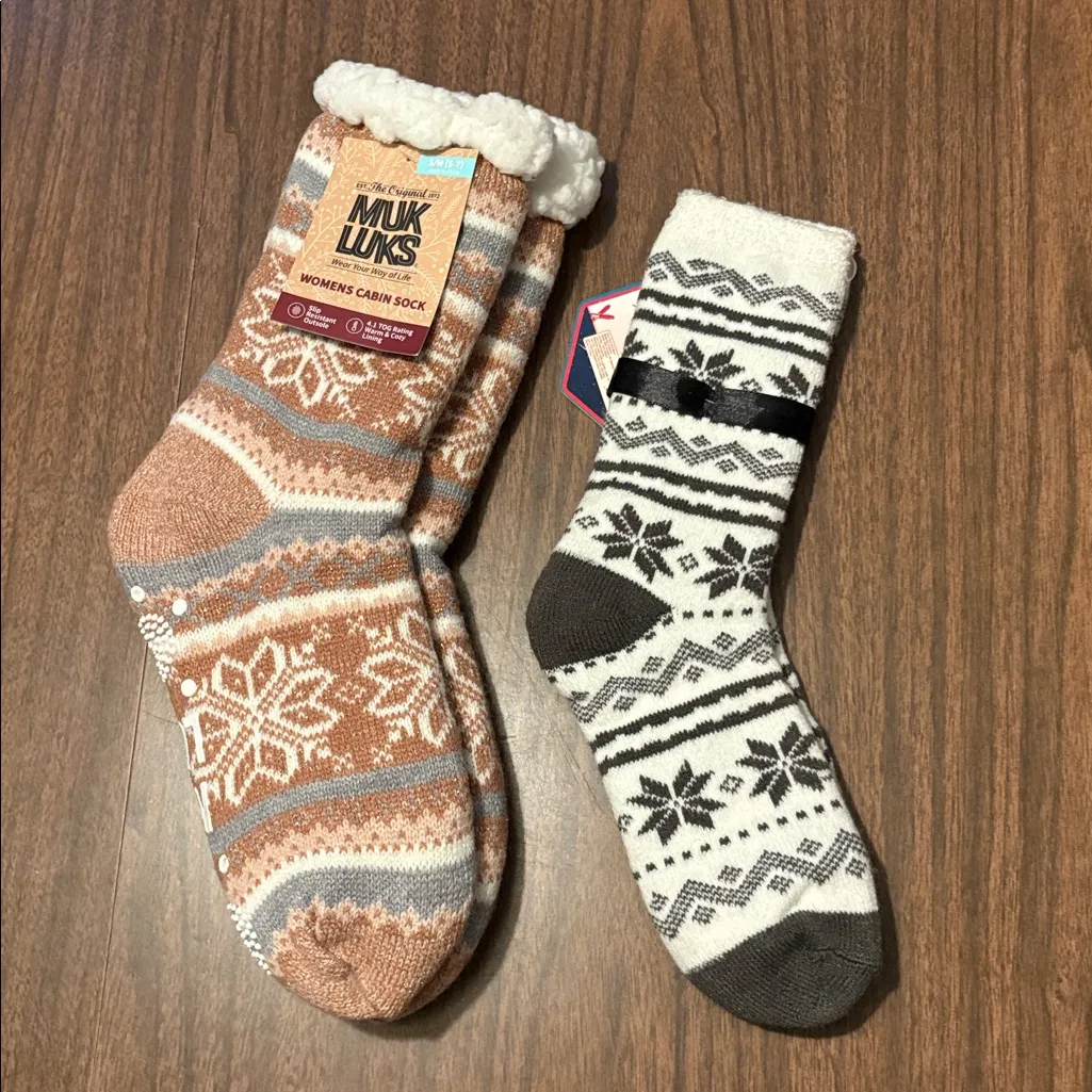 NEW Muk Luks Women’s Cabin Socks Aromasoles Slipper Socks Lot of 2 NWT White - Image 2