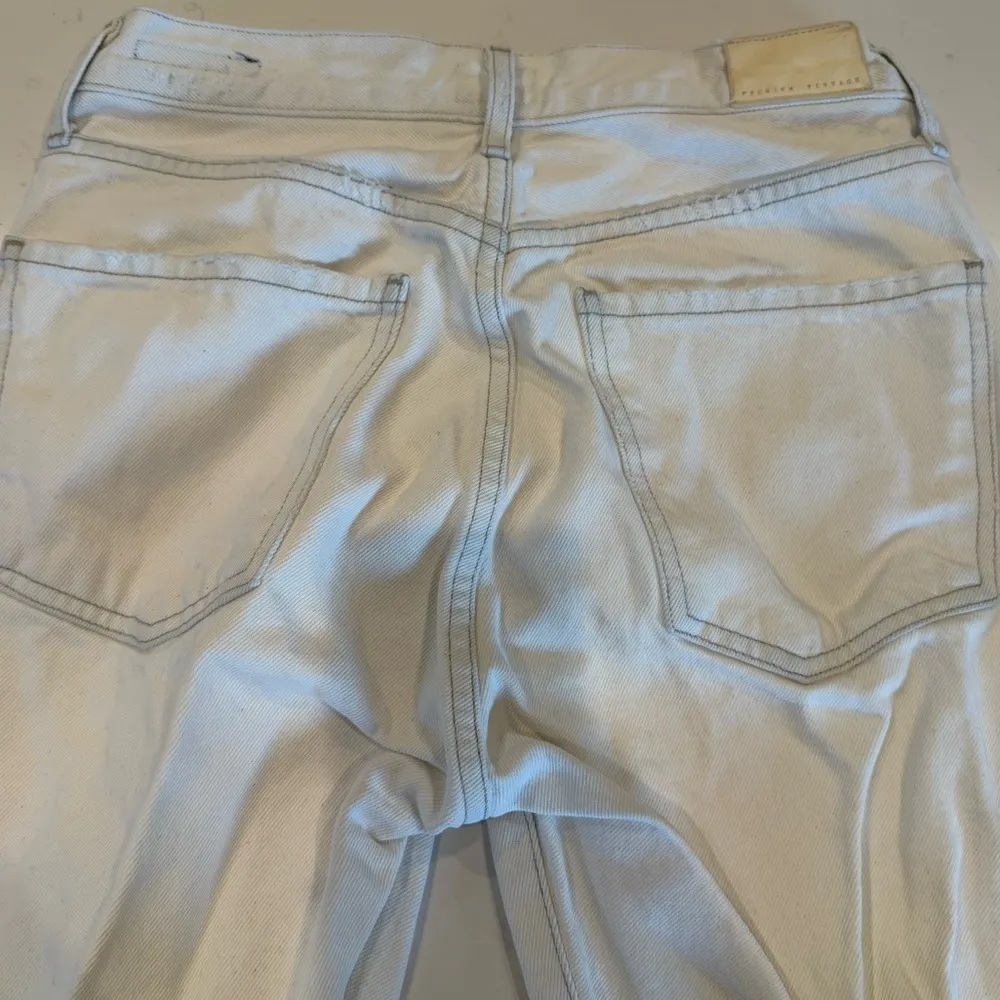 Citizens of Humanity COH Dree Crop High Rise Slim Straight Jeans Off White 26 - Image 7