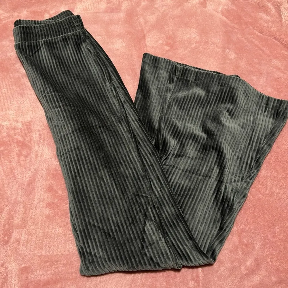 Aerie flare pants - Image 4
