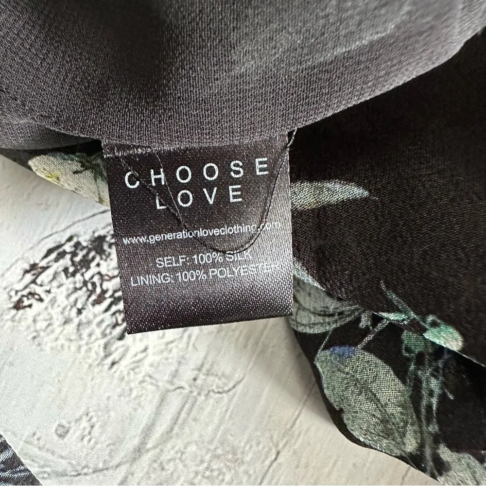 Generation Love Hallie Floral Silk Blouse Black Wild Floral Size Small - Image 11