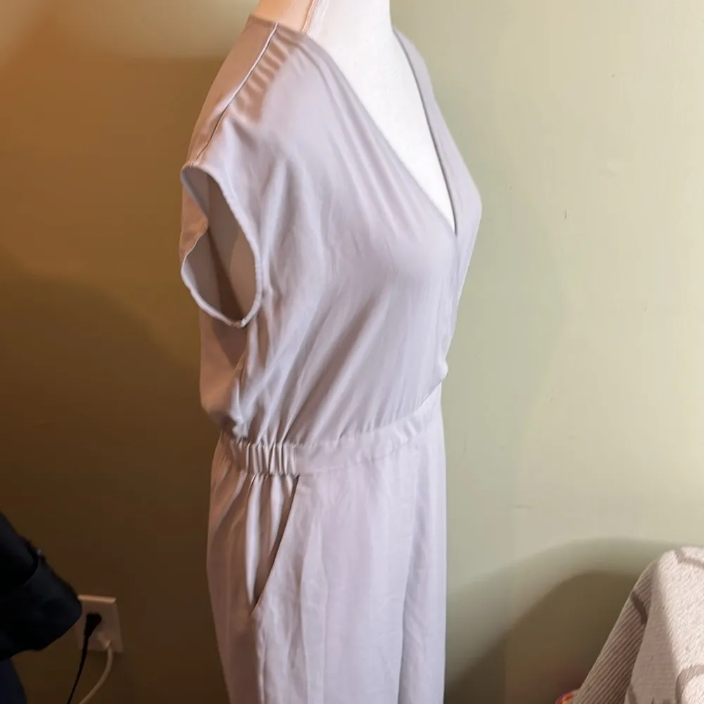 Uniqlo sleeveless faux wrap elastic waistband wide leg lightweight jumpsuit - Image 3