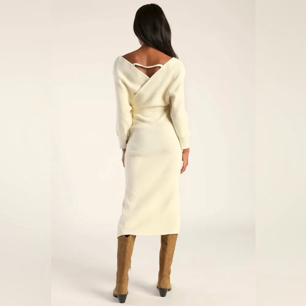 NWT Lulu's Fall into Fashion Ivory Dolman Sleeve Sweater Midi Dress Size Medium - Image 3