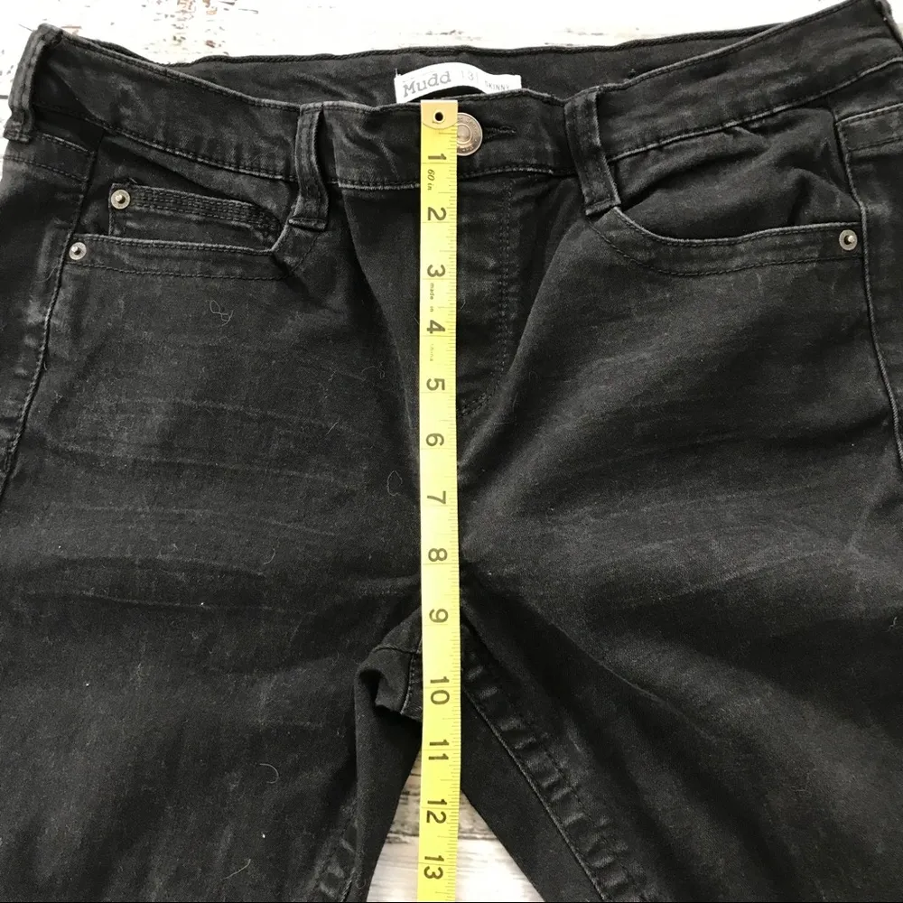 Mudd Black Skinny Jeans.  Size 13. EUC - Image 5