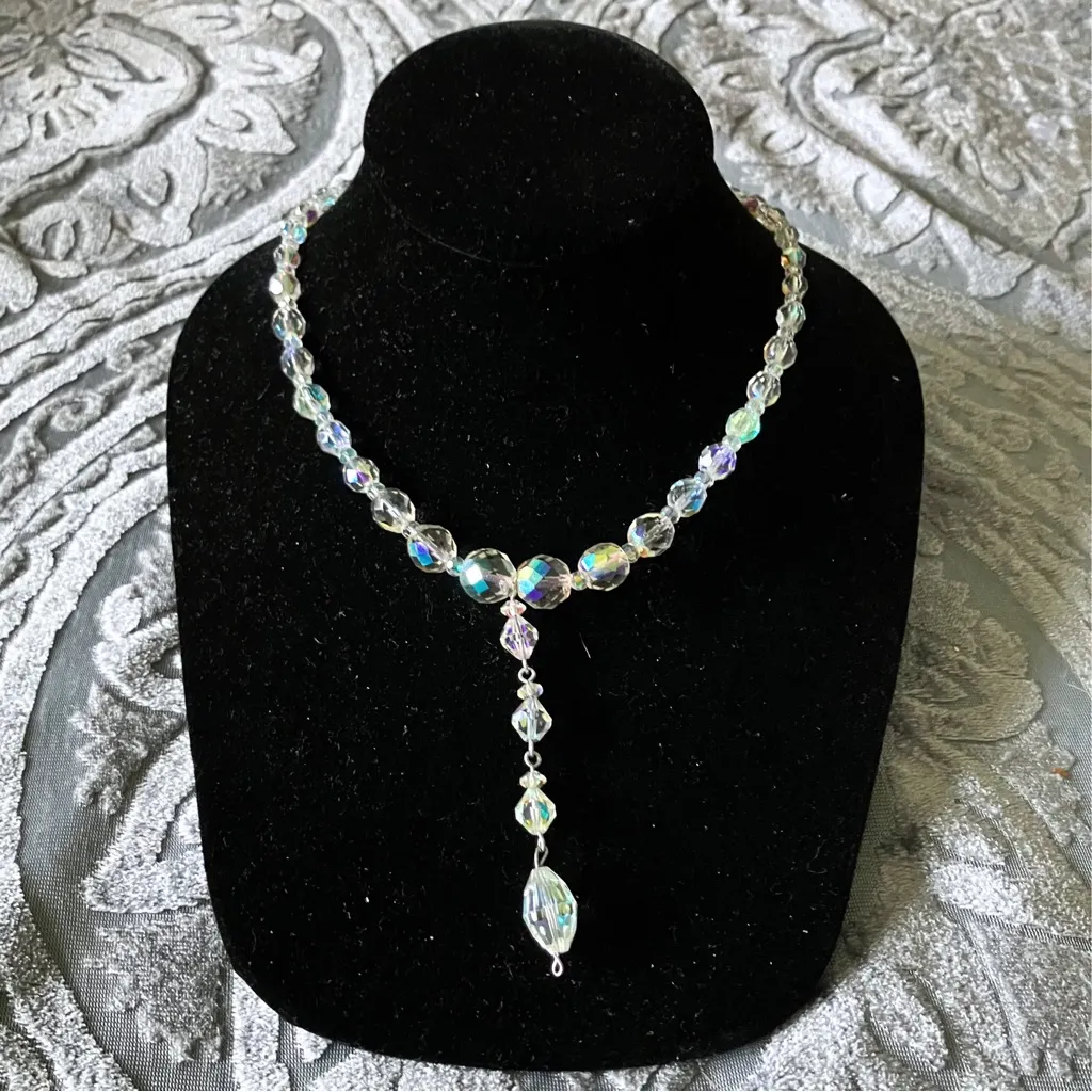 Vintage 50s Clear Crystal Aurora Borealis AB Iridiescent Glass Beaded Y Necklace - Image 8