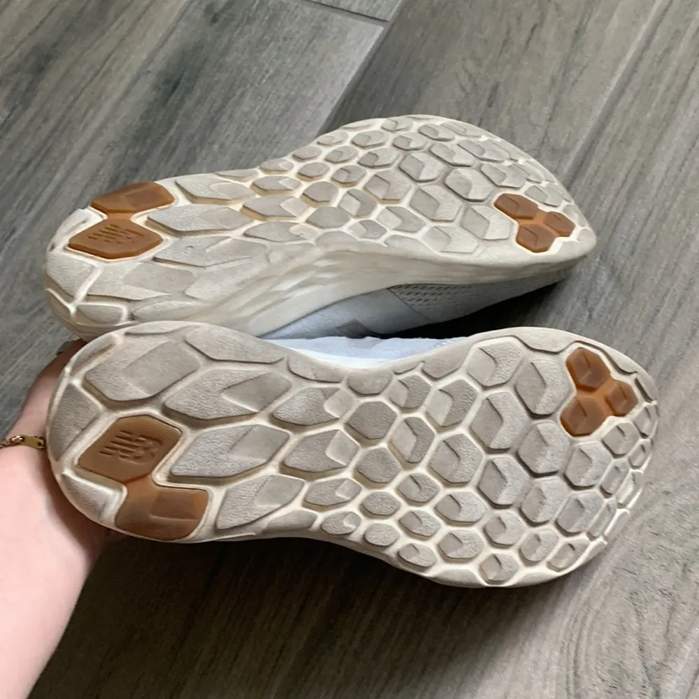 New balance gray tennis shoes - Image 8