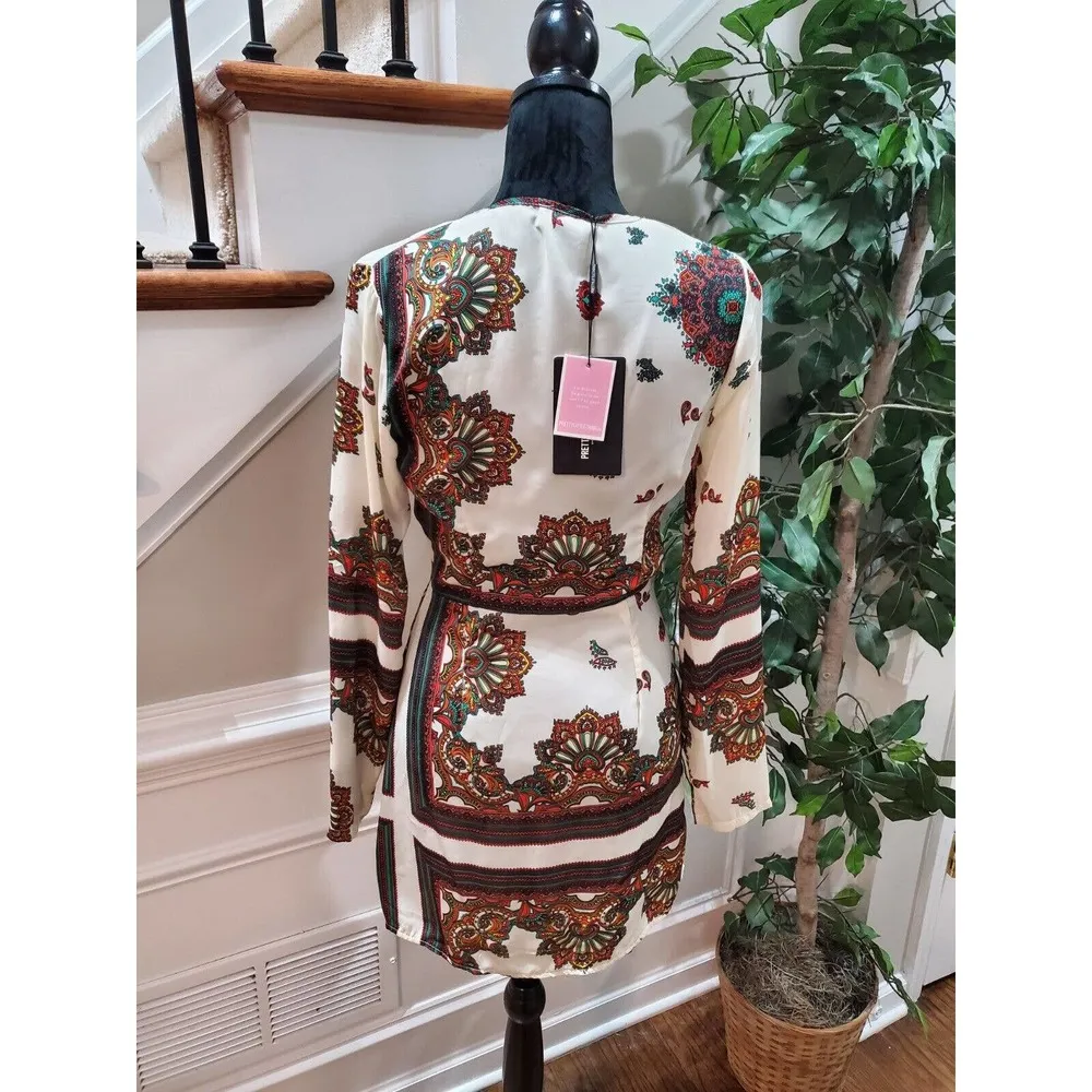 Prettylittlething Women's Polyester V-Neck Long Sleeve Knee Length Dress Size 8 - Image 6