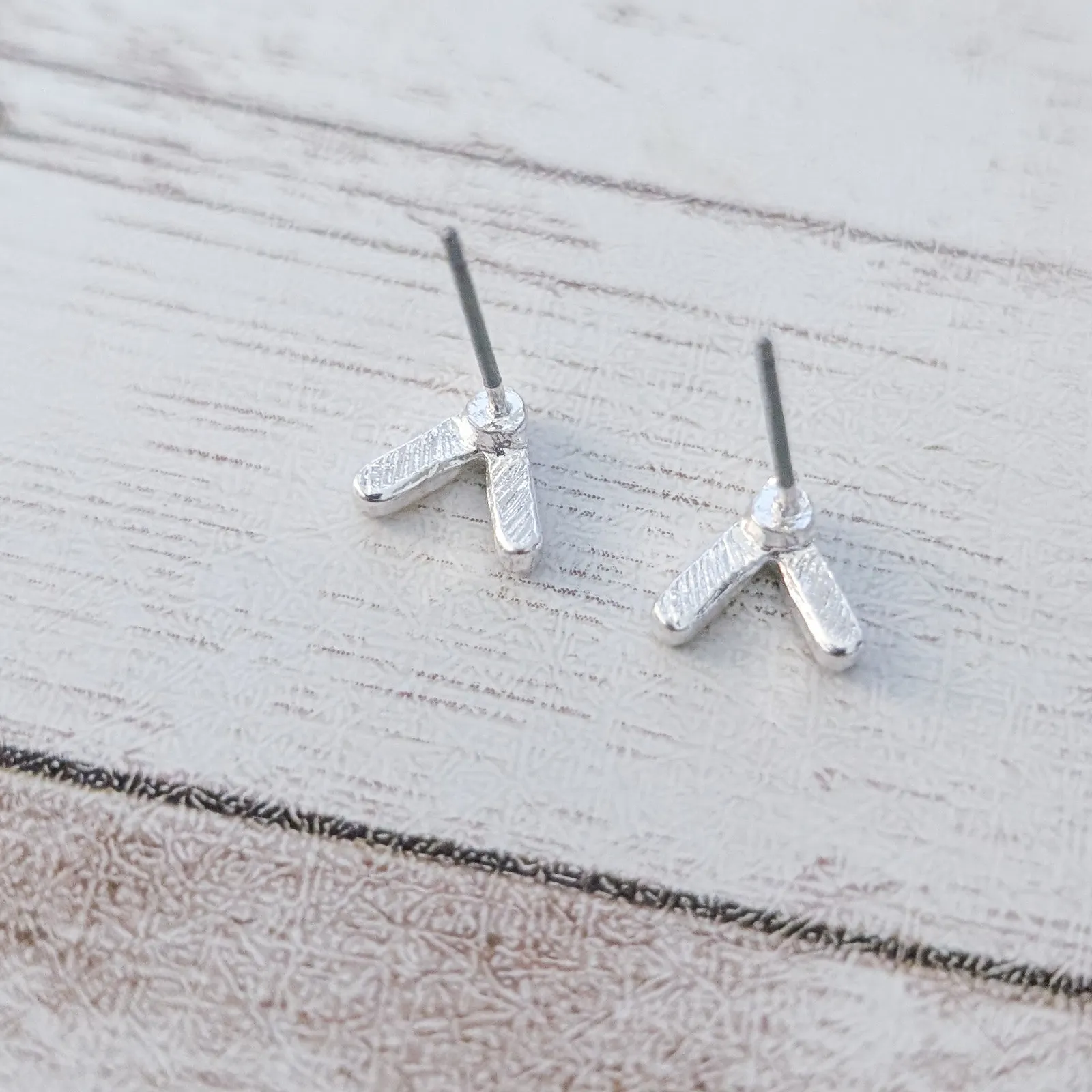 V Shape Stud Earrings with Clear Gems Silver - Image 2