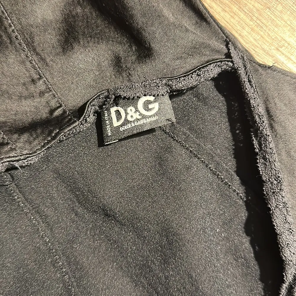 Dolce & Gabbana sleek black bodycon dress with black lace - Image 6