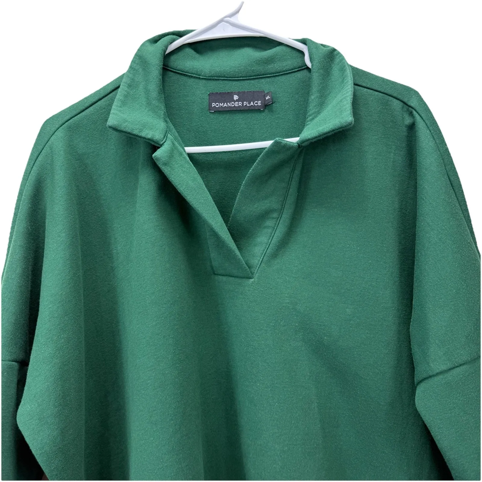 Tuckernuck Pomander Place Jaguar GreenEasy Polo Swing Sweatshirt Size M / L Green Size M - Image 6