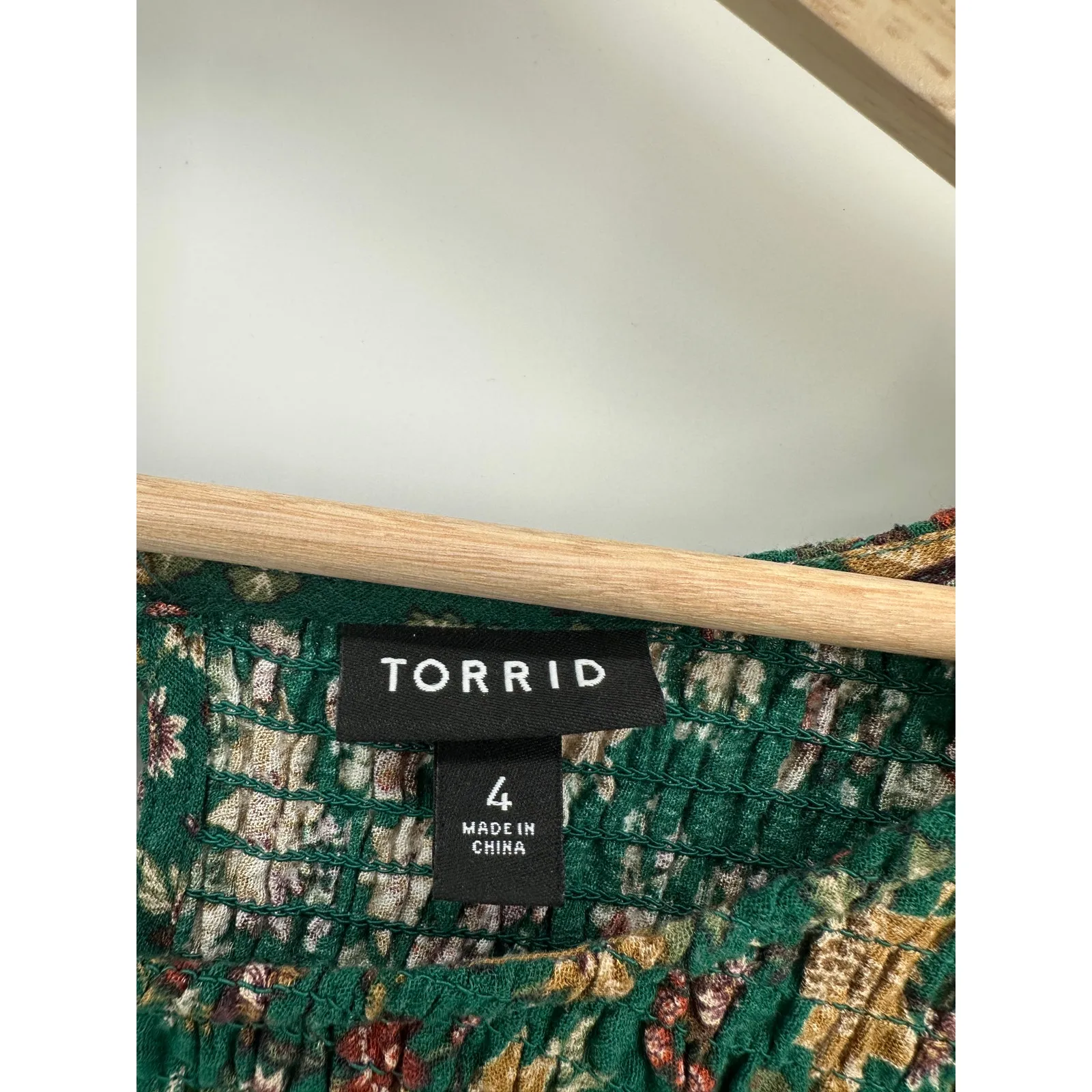 Torrid Peplum Top Women‎ 4X Green Floral Smocked Crinkle Gauze Babydoll - Image 7