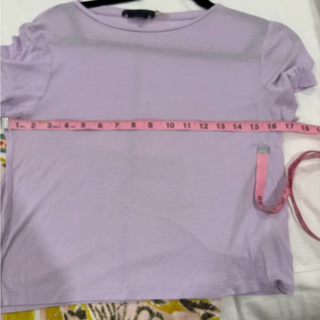 Alice +‎ Olivia Lavender Short Sleeve Tee size
medium - Image 6