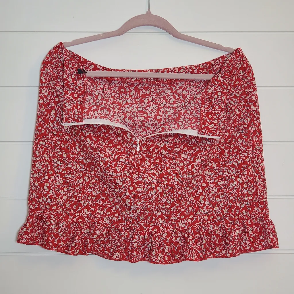 Shein‎ Ditsy Floral Ruffle Trim Wrap Knot Skirt Red and White Size L - Image 2