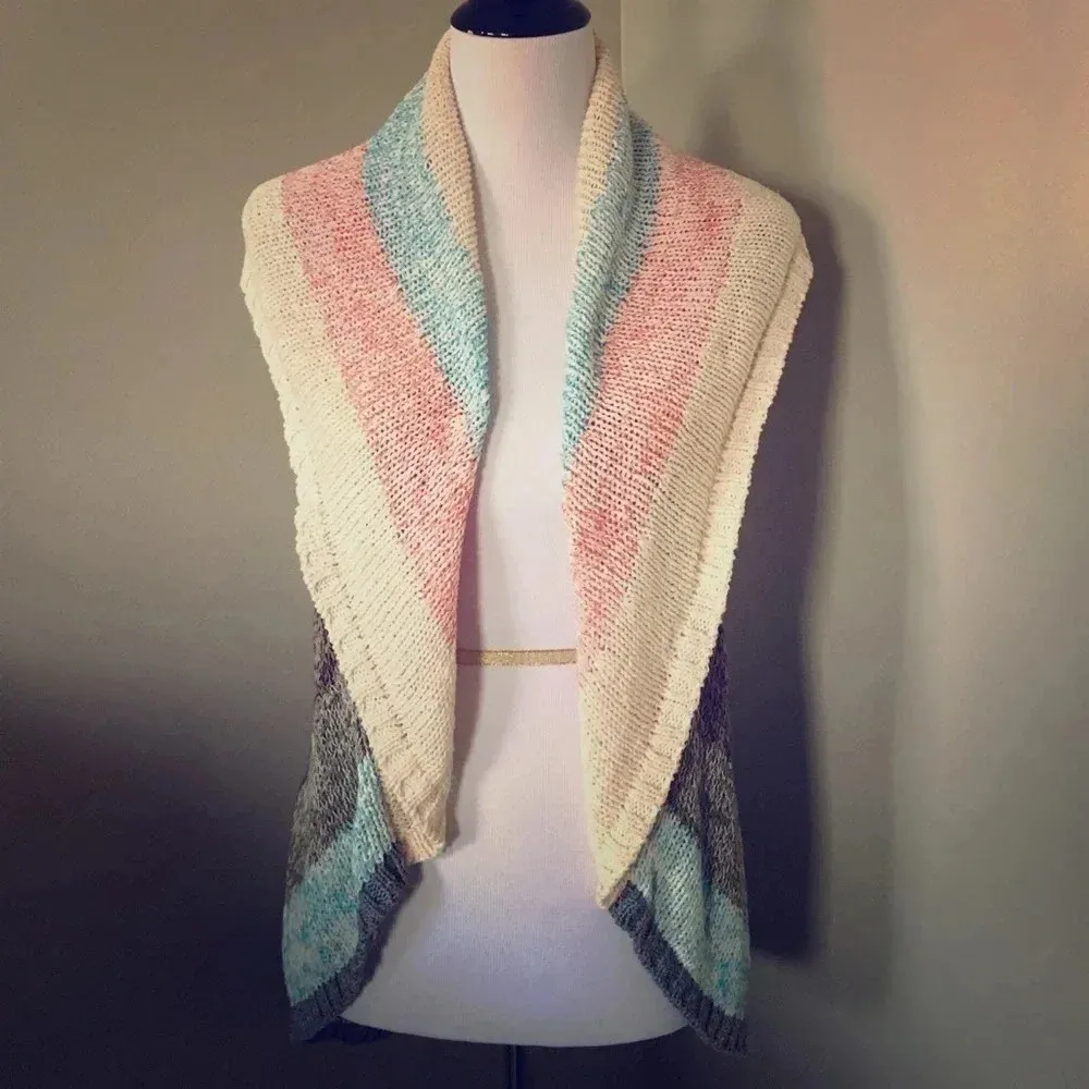 CAbi  Vest, style 216 - Image 3