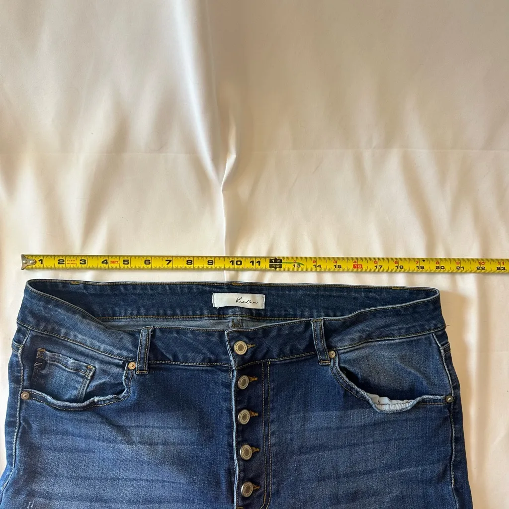 Kancan Women’s button fly size 20 W women’s denim￼jeans Blue - Image 3