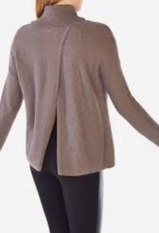 BCBGMAXAZRIA Sweater - Image 4