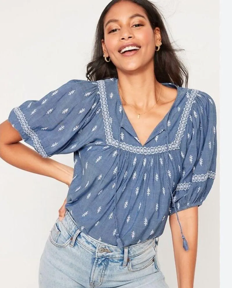 OLD NAVY Puffed-Sleeve Embroidered Poet Swing Blouse Size S NWT - Image 2