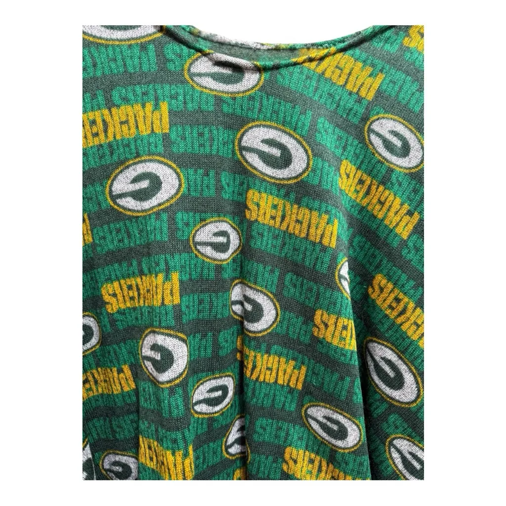 Green Bay Packers Oversized Poncho Top – Handmade, Unique - One Size - Pullover - Image 2