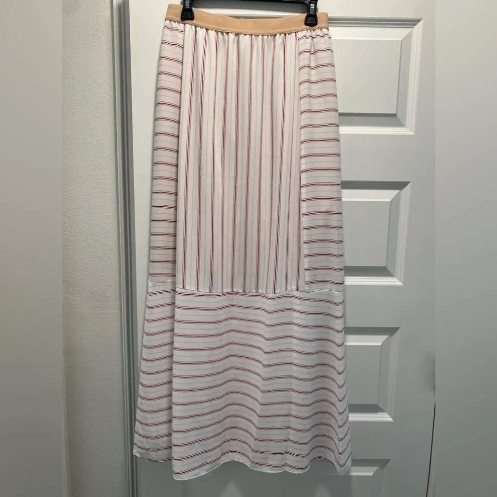 BCBGMAXAZRIA New  White Striped Maxi Skirt - Image 10
