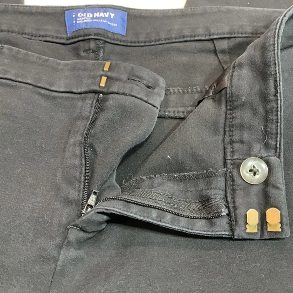 Women's Old Navy Harper Black Twill Ankle Cropped Pants Size 12 GUC #7958 - Image 4