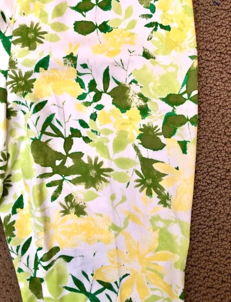 Beautiful like new  Floral crop pants. Sz 4. - Image 4