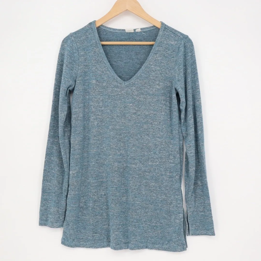 Gap Shirt Women Small Heather Blue Rayon Stretch Softspun Knit Slit Tunic V-Neck - Image 2