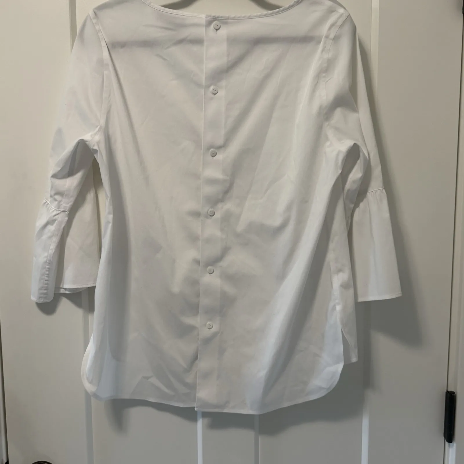 FoxCroft NYC‎ White Blouse Split Ruffle Non Iron Stretch Cotton Blend Size 10 - Image 5