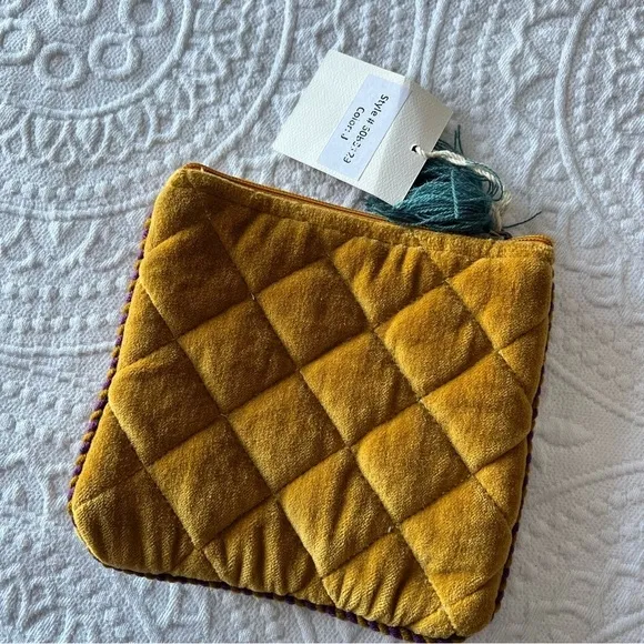 BOUTIQUE monogram quilted pouch initial‎ J NWT - Image 3